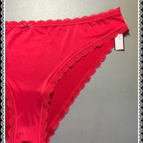 ❤️ VS Cheekini Panty❤️ - Picture 2 of 3